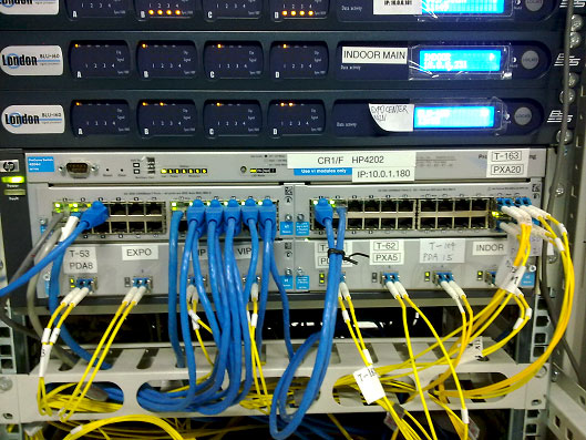 工业光纤交换机:工业级光纤交换机和光纤收发器的区别以及作用是什么