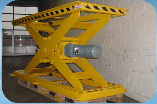 “云轨”正式通车  比亚迪进入轨